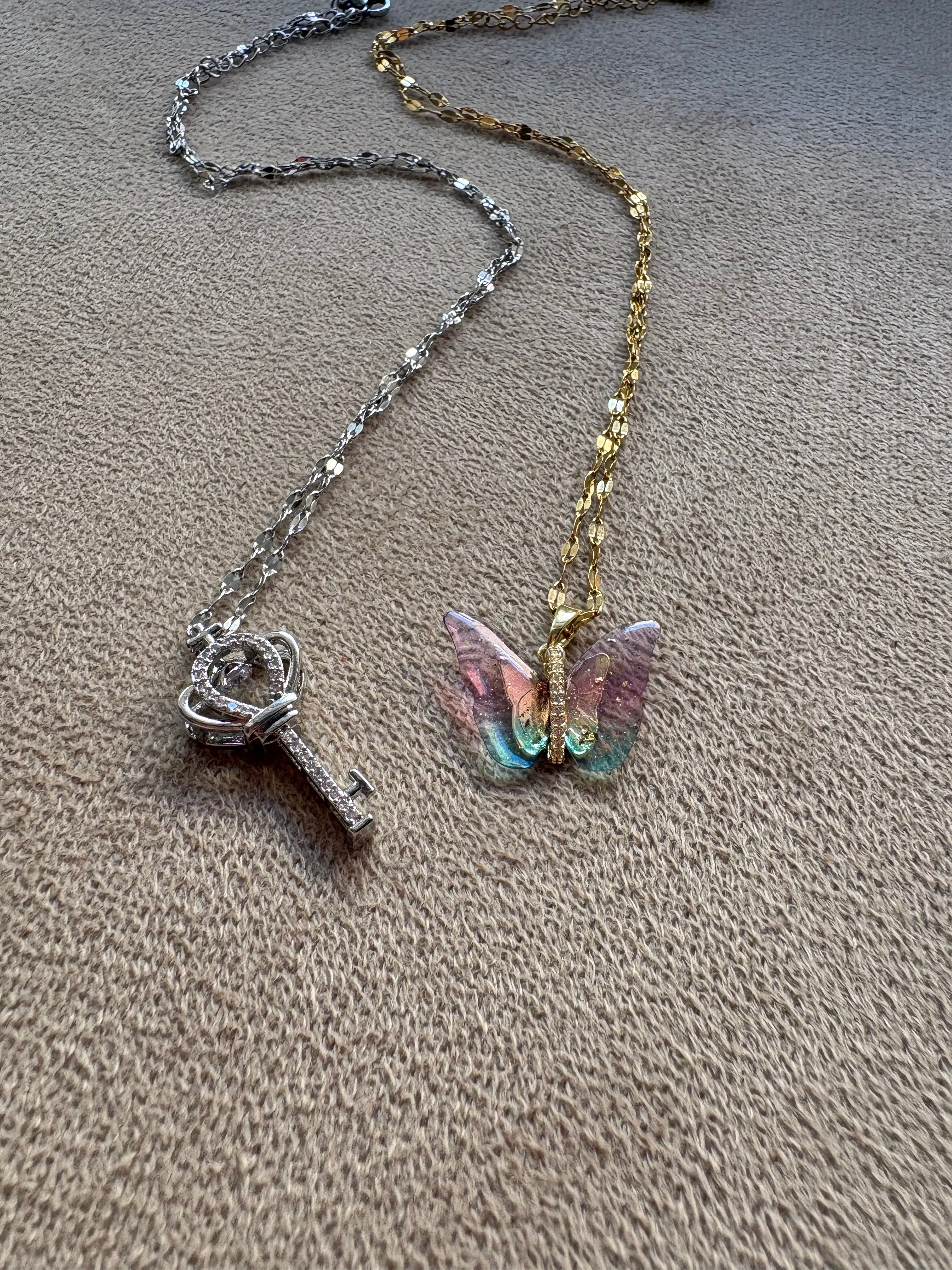 Collar Dione