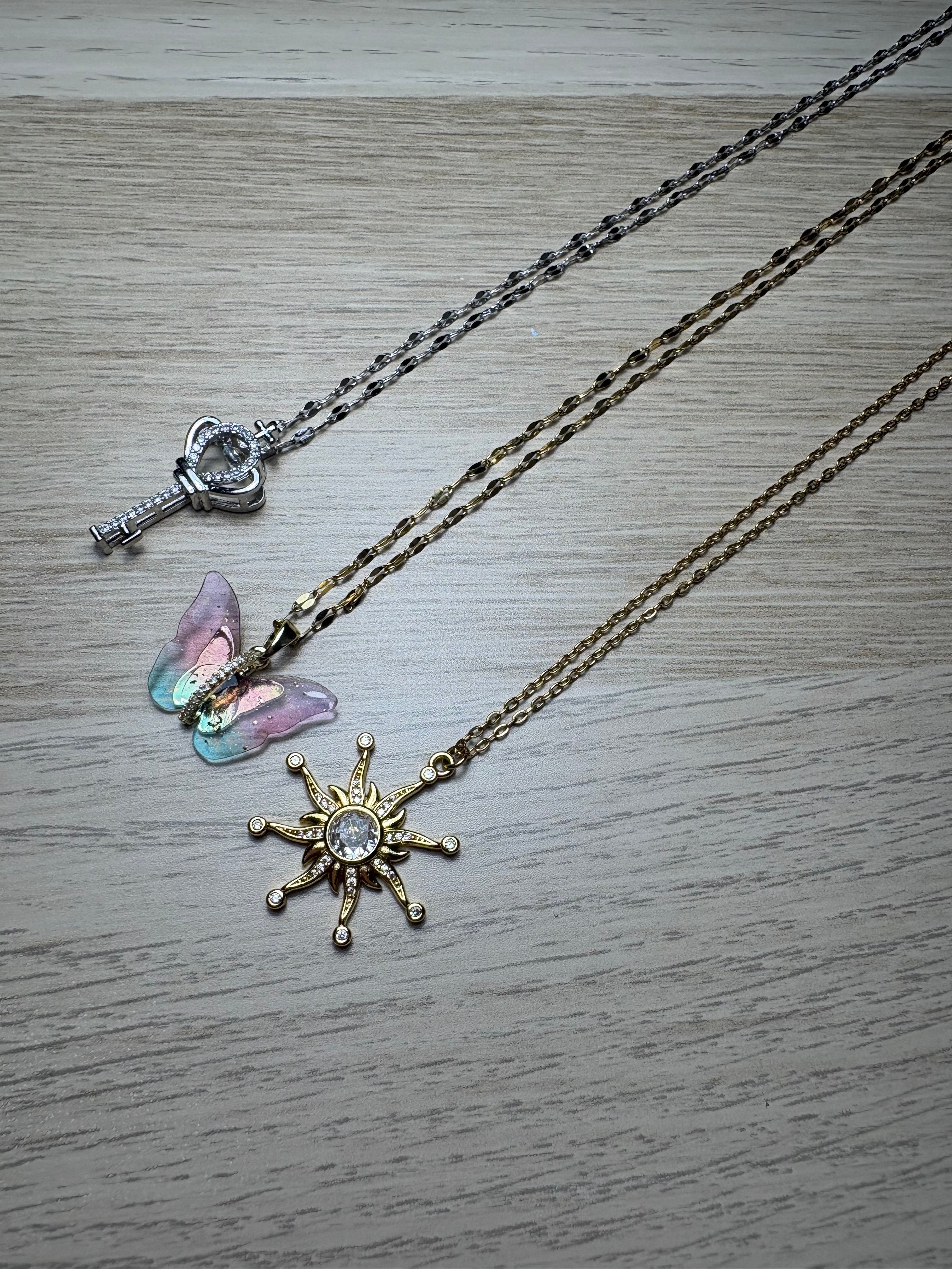 Collar Dione